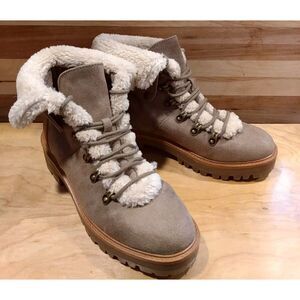 American‎ Eagle Outfitters Beige Tan Faux Fur Ankle Collar Warm Booties Size 6.5